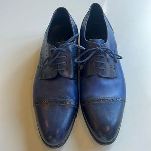 Navy blue mens leather dress shoes. Size 11. Xxxx collection.